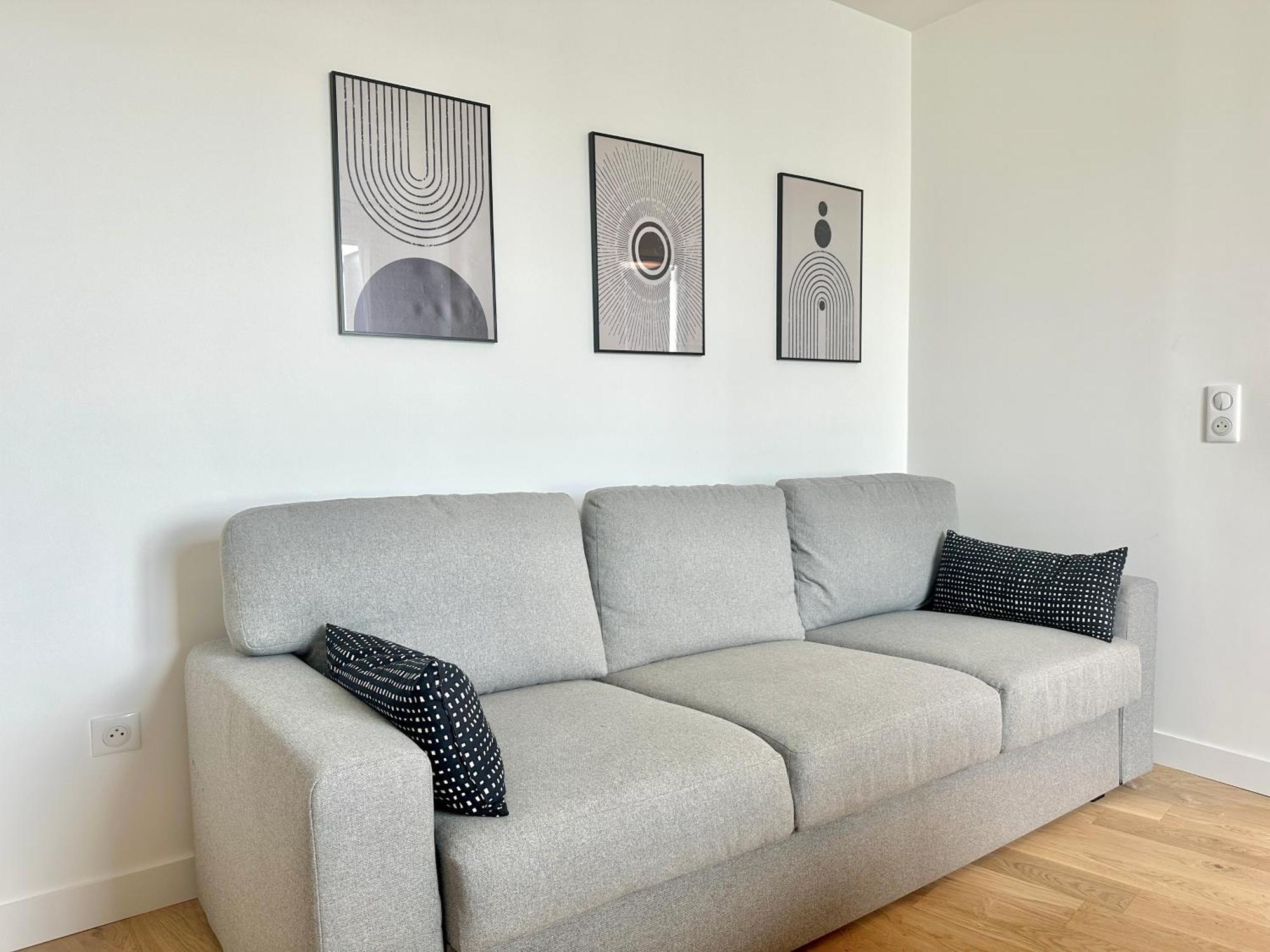 Home In Poniatowski Near Vincennes Forest Париж Екстериор снимка